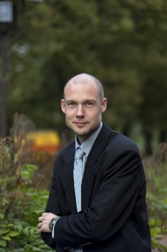 Professor Mauri Kostiainen Aalto University